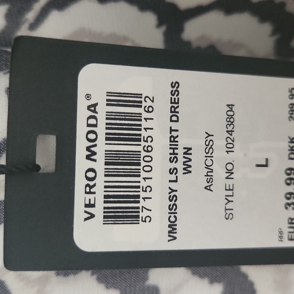 BNWT Vero Moda Dress - Picture 5 of 5